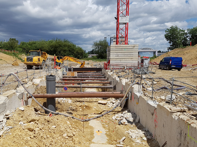 Surveillance - Travaux autour de la conduite Eau De Paris