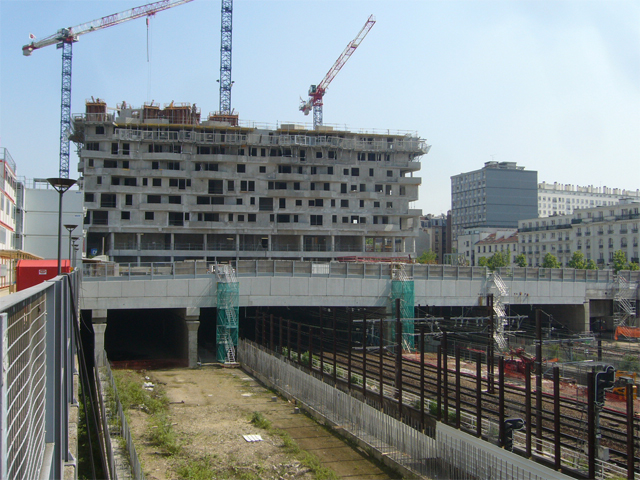 Vue du bâtiment en construction