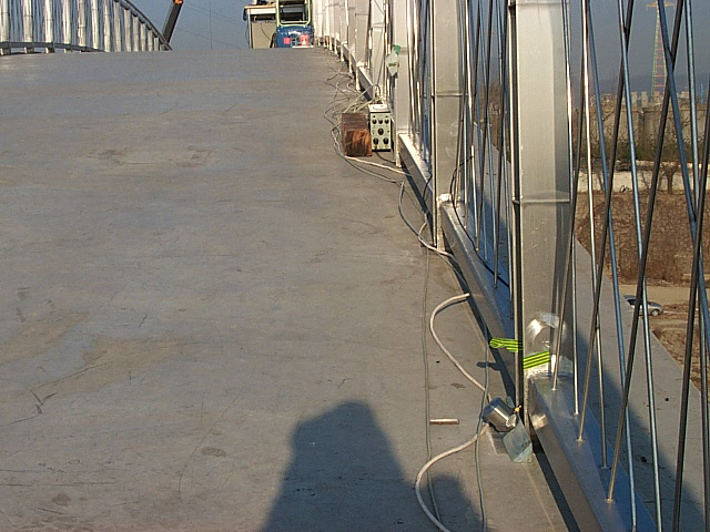 Pose des capteurs sur la passerelle